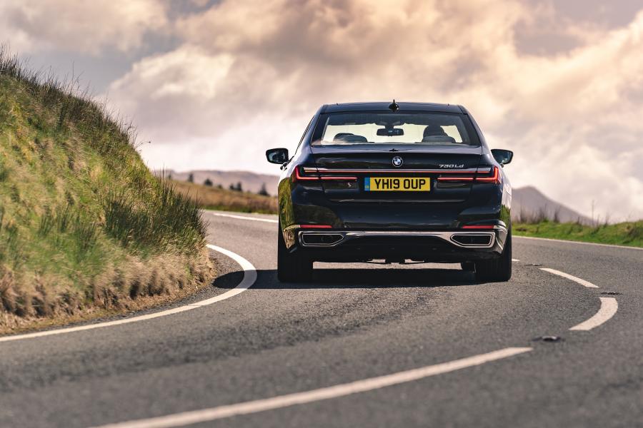  BMW 730Ld (G12) 2019 года  (UK) (фото 17 из 36)